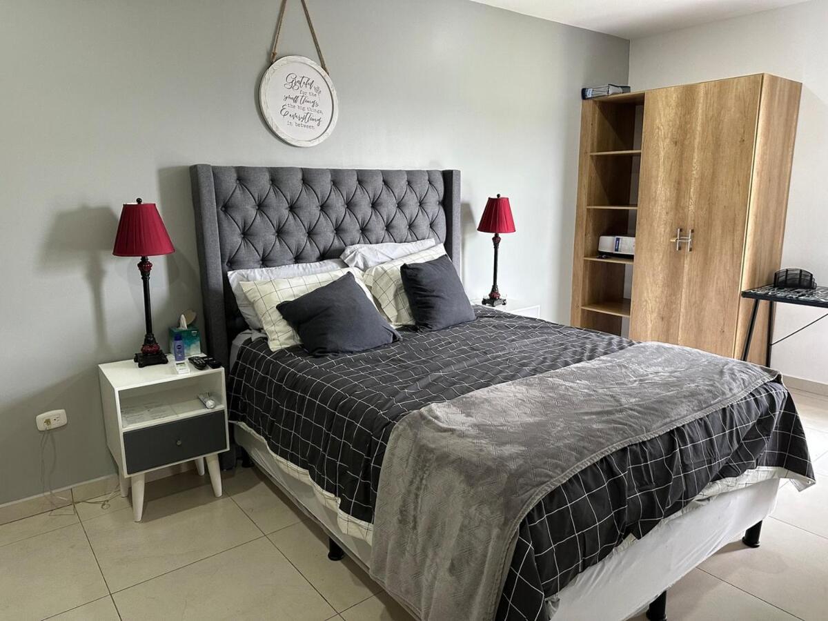 Luxury In Apartamento San Salvador